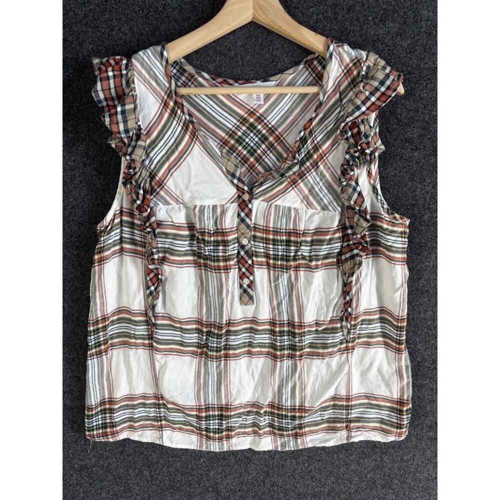 Time And Tru Blouse Women 2XL White Plaid V-Neck 1/2 Button Sleeveless Rayon